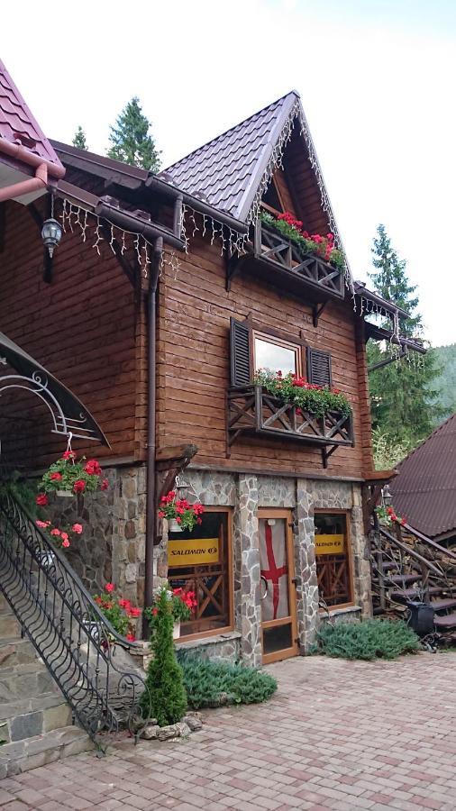 Любе Hotel Yablunytsya Exterior photo
